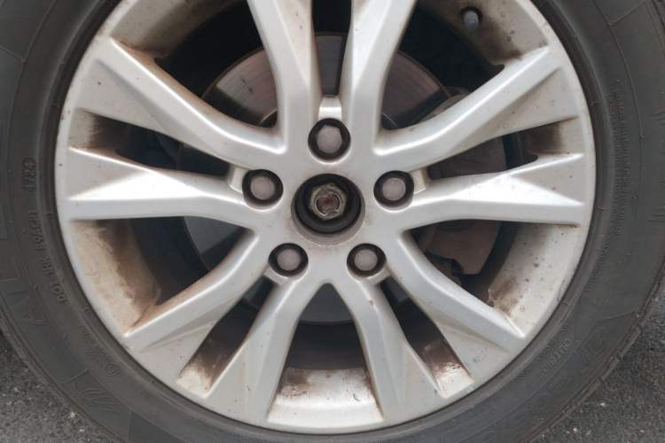 Used Baojun 730 2016 1.8L Manual Luxury Edition 7 Seats Right Front Wheel Hub