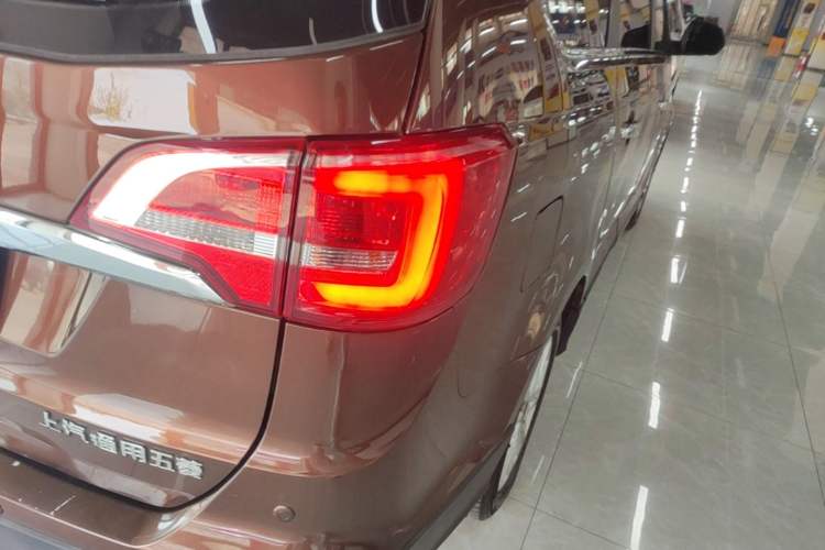 Used Baojun 730 2016 1.5L Manual Comfort Version 7 Seats China V Emission Standard Right Rear Taillight