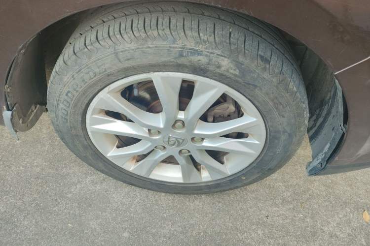 Used Baojun 730 2016 1.5L Manual Standard Version 7 Seats Right Rear Wheel Hub