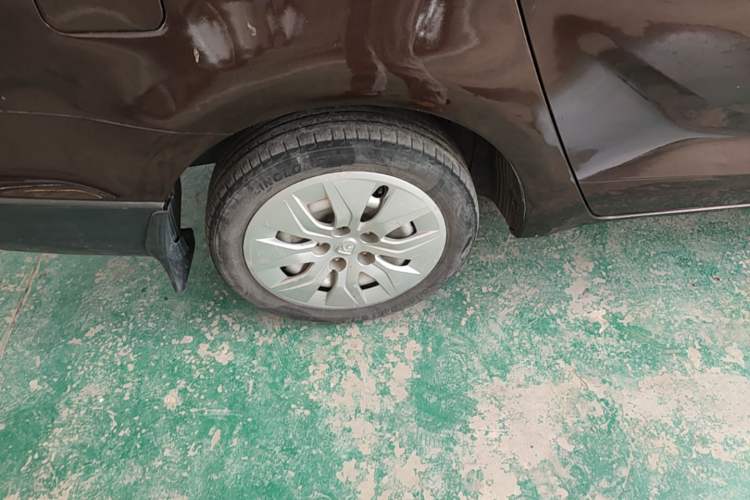 Used Baojun 730 2016 Revised 1.5L Manual Standard Version 7 Seats China V Emission Standard Right Rear Wheel Hub