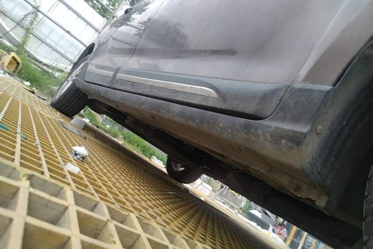 Used Baojun 730 2016 1.5T Manual Standard Version 7 Seats Right Side Sill