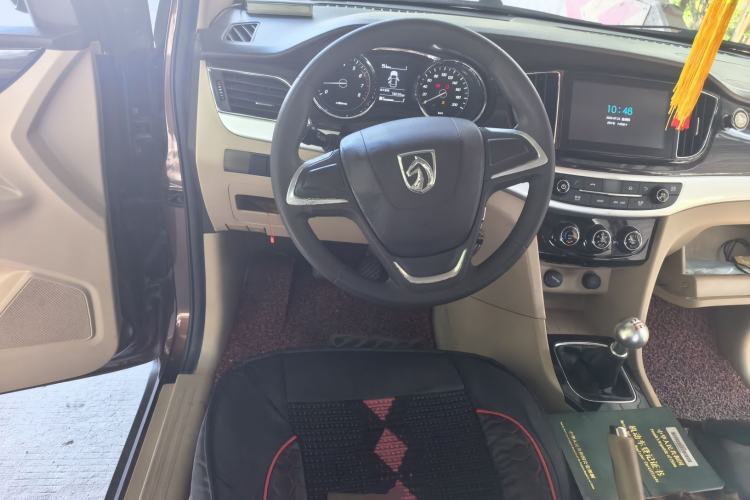 Used Baojun 730 2016 1.5L Manual Comfort Version 7 Seats China V Emission Standard Steering Wheel