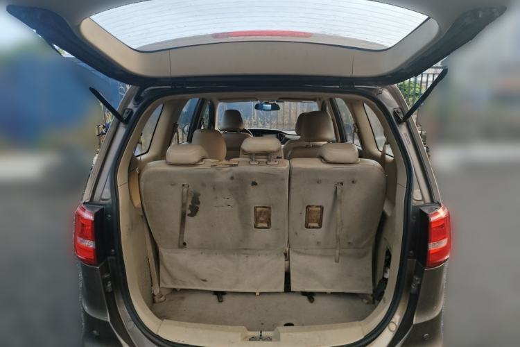 Used Baojun 730 2016 1.8L Manual Comfort Version 7 Seats Trunk