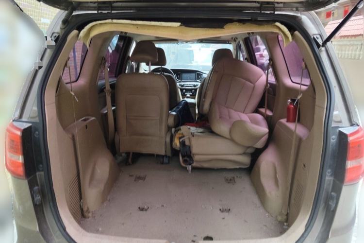 Used Baojun 730 2016 1.5L Manual Luxury Edition 7 Seats Trunk