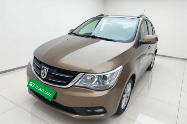 Ojetý Baojun 730 2016 1.5L Manual Standard Version 7 Seats