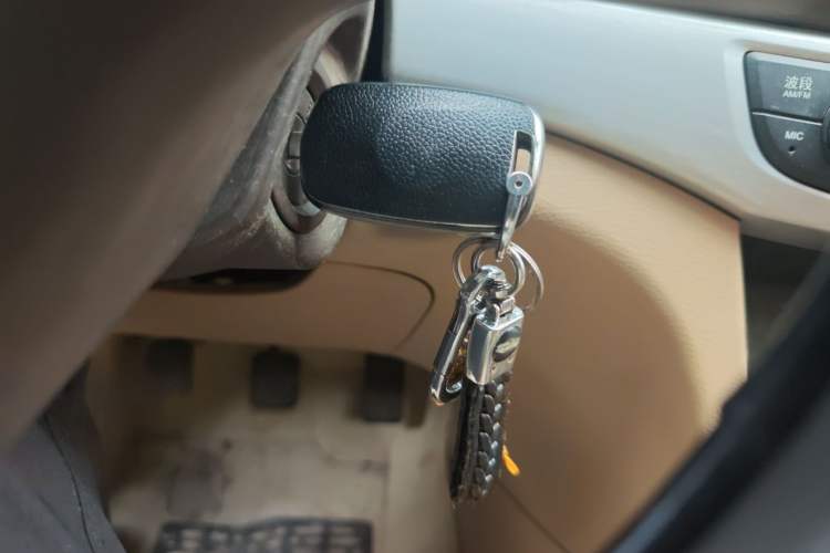 Used Baojun 730 2016 1.5L Manual Comfort Version 7 Seats China V Emission Standard Vehicle Key