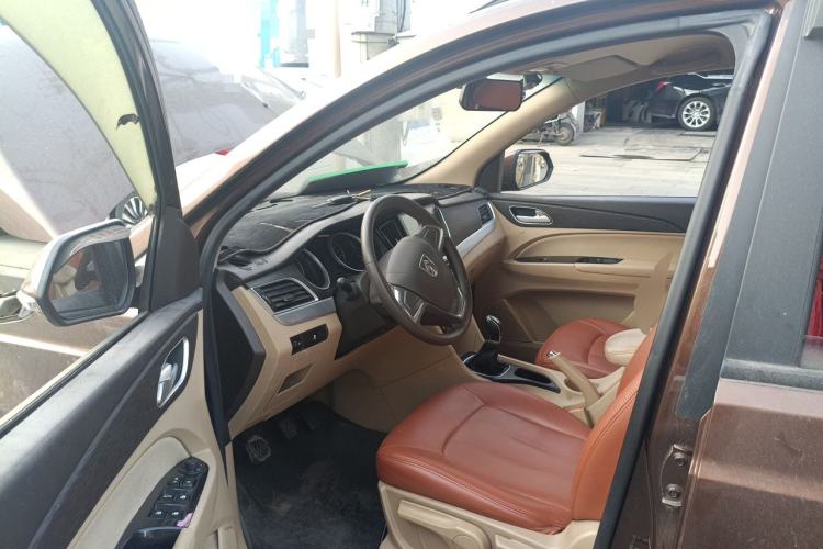 Used Baojun 730 2016 1.5L Manual Value Edition 7 Seats China V Emission Standard Driver Seat