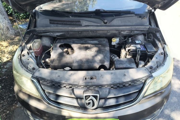 Used Baojun 730 2016 1.8L Manual Luxury Edition 7 Seats Engine Bay