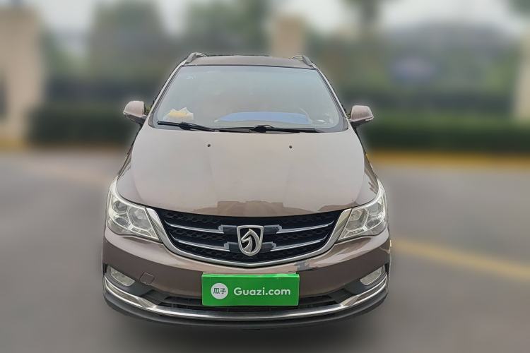 Used Baojun 730 2016 1.5T Manual Comfort Version 7 Seats Exterior 1