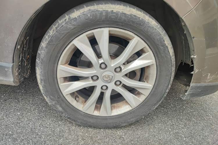 Used Baojun 730 2016 1.5T Manual Comfort Version 7 Seats Exterior 7
