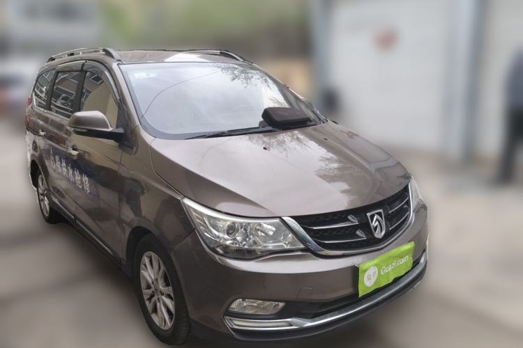 Used Baojun 730 2016 1.5L Manual Comfort Version 7 Seats China V Emission Standard Front Right 45 Deg
