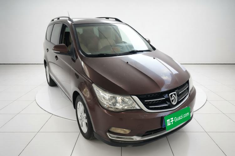 Used Baojun 730 2016 Revised 1.5L Manual Standard Version 7 Seats China V Emission Standard Front Right 45 Deg