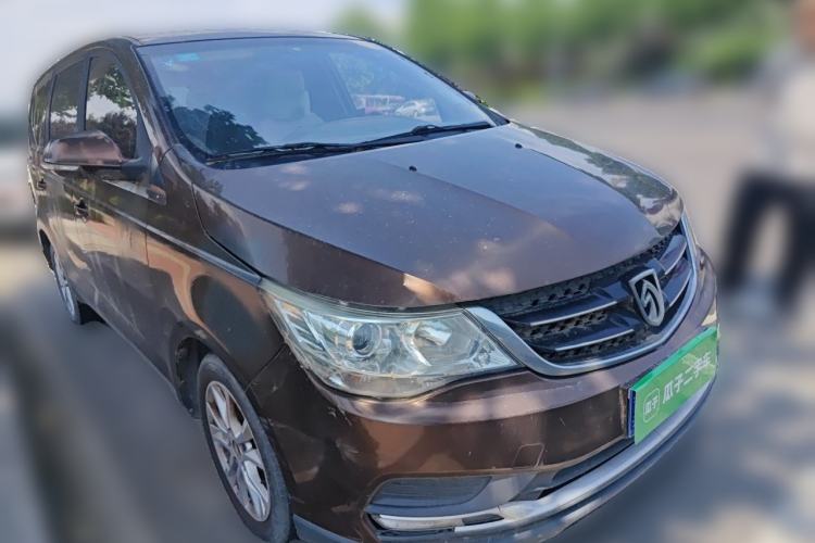 Used Baojun 730 2016 1.5L Manual Standard Version 7 Seats Front Right 45 Deg