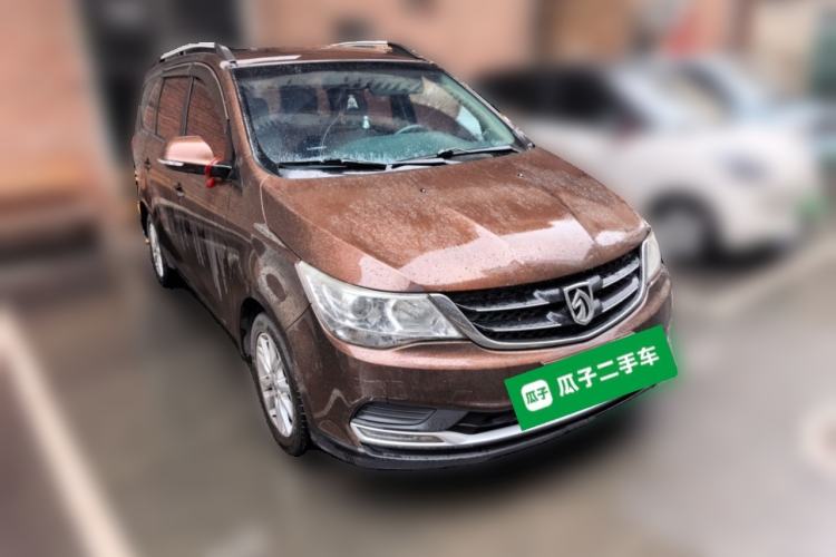 Used Baojun 730 2016 Revised 1.5L Manual Standard Version 7 Seats China V Emission Standard Front Right 45 Deg