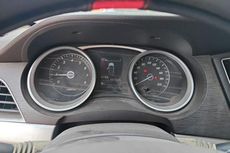 Used Baojun 730 2016 1.5L Manual Standard Version 7 Seats Instrument Cluster