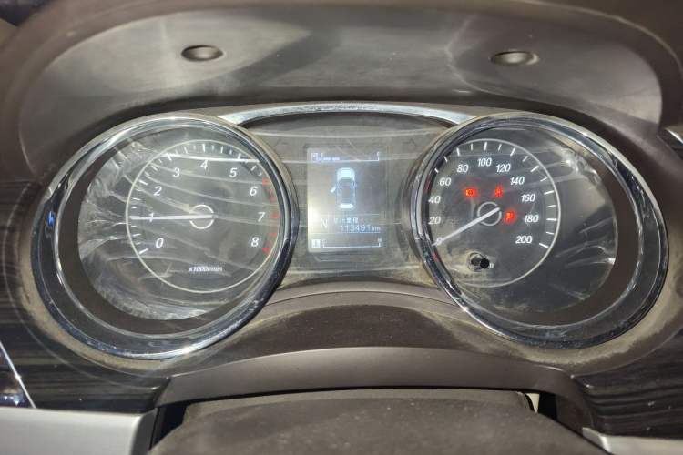 Used Baojun 730 2016 1.8L iAMT Luxury Model 7 Seats Instrument Cluster