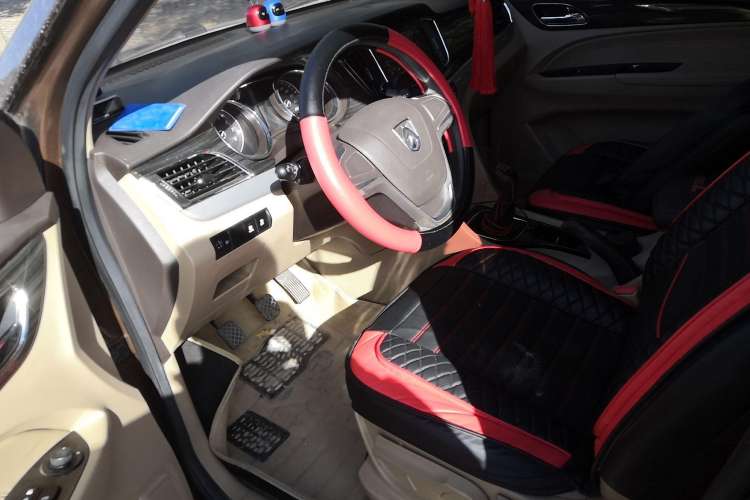 Used Baojun 730 2016 1.5L Manual Comfort Version 7 Seats China V Emission Standard Left Front Seat