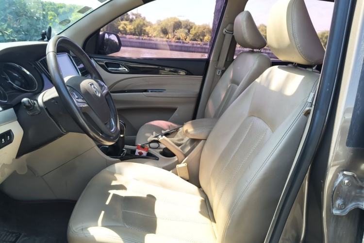 Used Baojun 730 2016 1.8L Manual Luxury Edition 7 Seats Left Front Seat