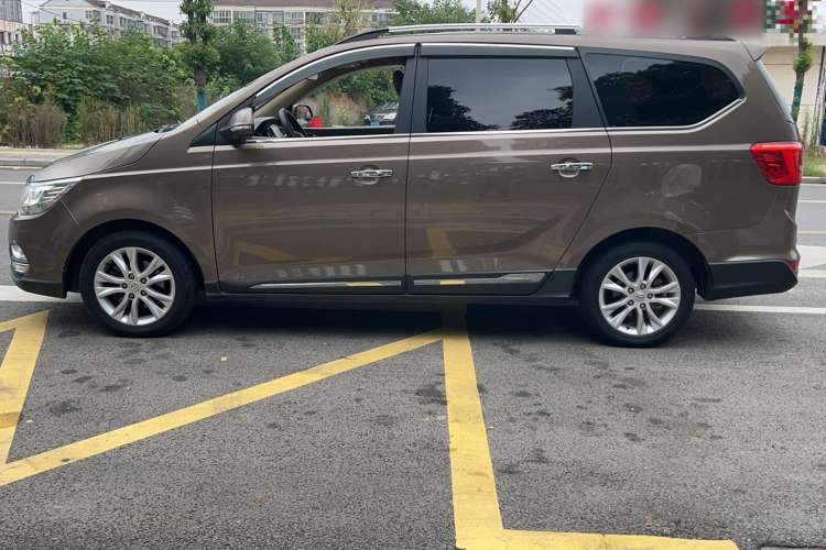 Used Baojun 730 2016 1.5L Manual Comfort Version 7 Seats China V Emission Standard Left Side