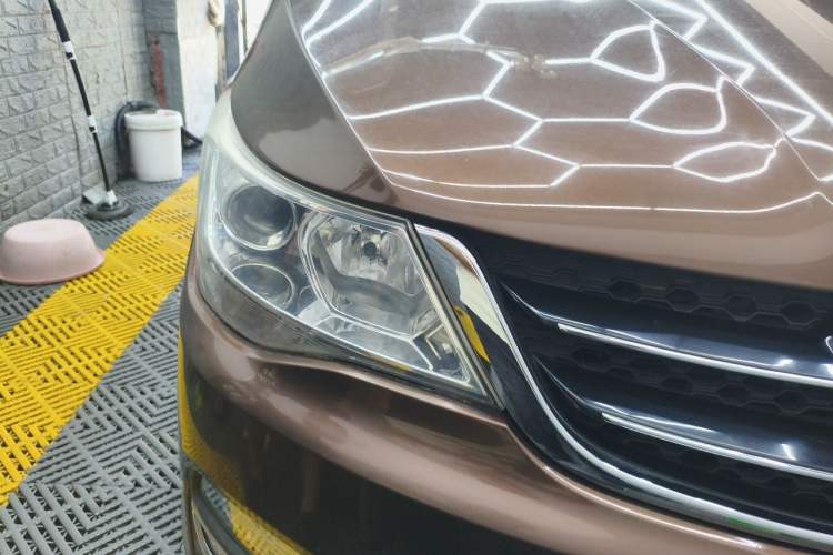 Used Baojun 730 2016 1.8L Manual Luxury Edition 7 Seats Right Front Headlight
