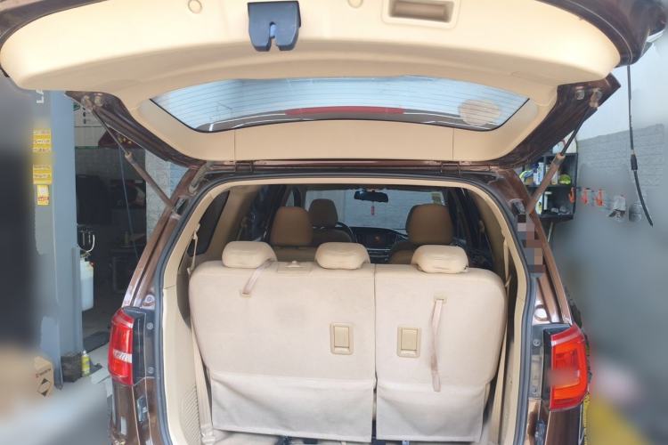 Used Baojun 730 2016 1.8L Manual Luxury Edition 7 Seats Trunk
