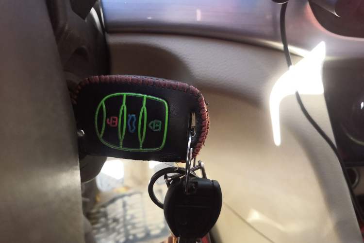 Used Baojun 730 2016 1.5L Manual Comfort Version 7 Seats China V Emission Standard Vehicle Key
