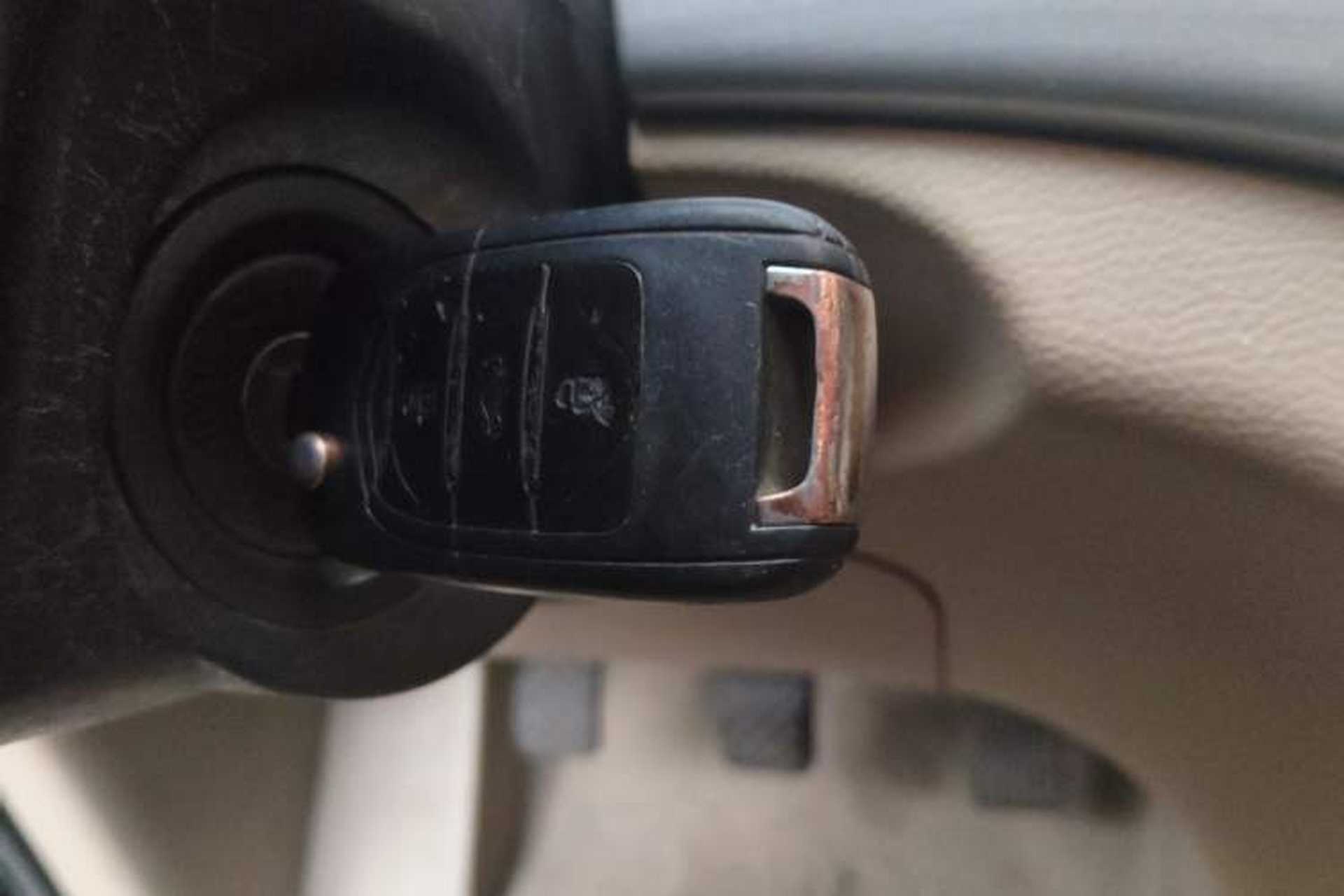 Used Baojun 730 2016 1.5L Manual Comfort Version 7 Seats China V Emission Standard Vehicle Key