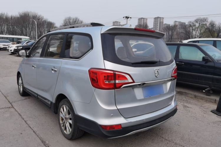 Used Baojun 730 2016 1.5L Manual Luxury Edition 7 Seats Exterior 3