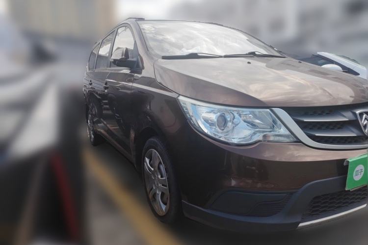 Used Baojun 730 2016 1.5L Manual Value Edition 7 Seats China V Emission Standard Front Right 45 Deg