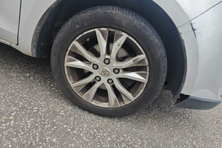Used Baojun 730 2016 1.5L Manual Standard Version 7 Seats Right Front Wheel Hub