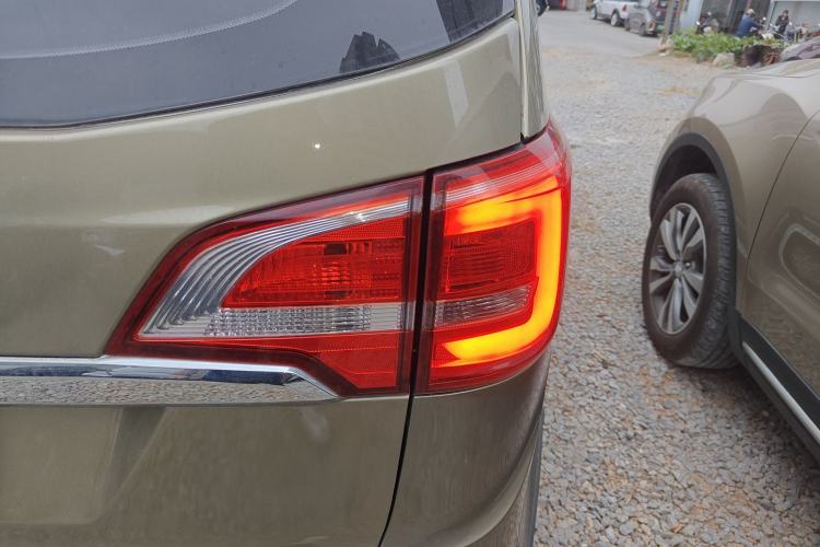 Used Baojun 730 2016 1.5L Manual Comfort Version 7 Seats China V Emission Standard Exterior 6
