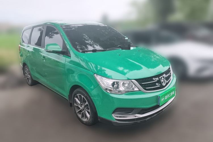 Used Baojun 730 2016 1.5L Manual Comfort Version 7 Seats China V Emission Standard Front Right 45 Deg