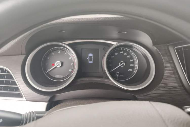 Used Baojun 730 2016 1.5L Manual Comfort Version 7 Seats China V Emission Standard Instrument Cluster