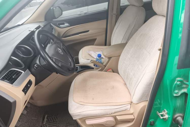 Used Baojun 730 2016 1.5L Manual Comfort Version 7 Seats China V Emission Standard Left Front Seat