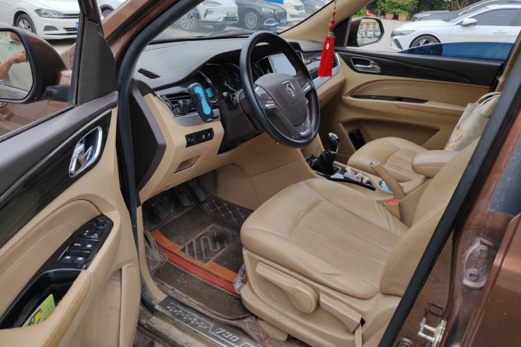 Used Baojun 730 2016 1.5L Manual Comfort Version 7 Seats China V Emission Standard Driver Seat