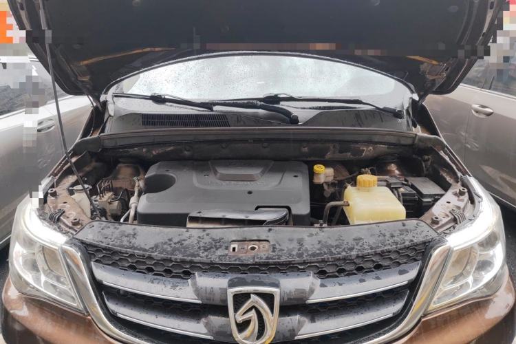 Used Baojun 730 2016 1.5L Manual Comfort Version 7 Seats China V Emission Standard Engine Bay