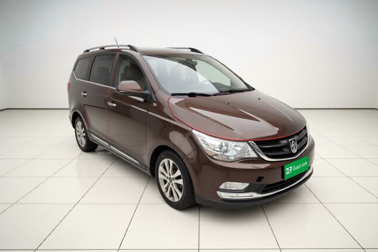 Used Baojun 730 2016 1.5L Manual Comfort Version 7 Seats China V Emission Standard Front Right 45 Deg