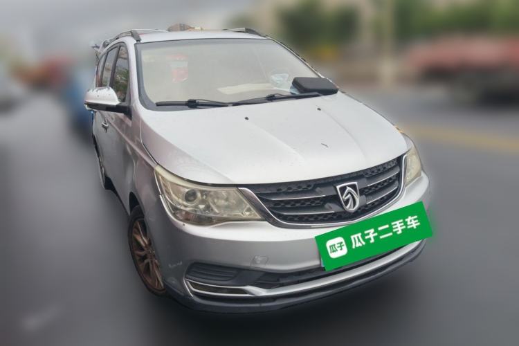 Used Baojun 730 2016 1.5L Manual Standard Version 7 Seats Front Right 45 Deg