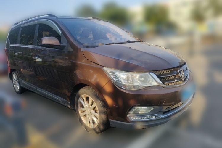 Used Baojun 730 2016 1.5L Manual Luxury Edition 7 Seats Front Right 45 Deg