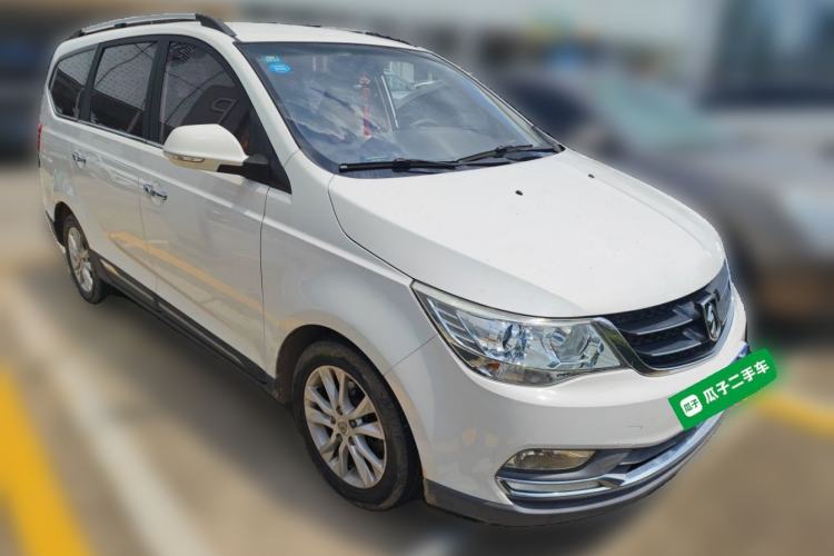 Used Baojun 730 2016 1.5L Manual Comfort Version 7 Seats China V Emission Standard Front Right 45 Deg