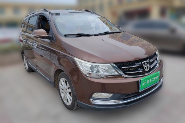 Used Baojun 730 2016 1.5L Manual Comfort Version 7 Seats China V Emission Standard Front Right 45 Deg