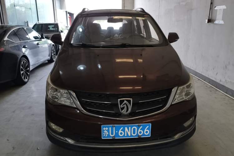 Used Baojun 730 2016 1.5T Manual Luxury Edition 7 Seats Front