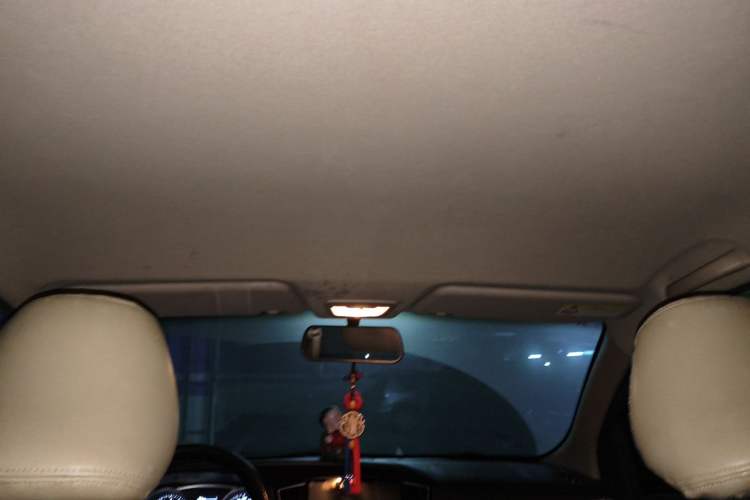 Used Baojun 730 2016 1.5L Manual Standard Version 7 Seats Headliner