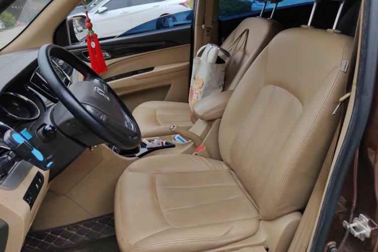 Used Baojun 730 2016 1.5L Manual Comfort Version 7 Seats China V Emission Standard Left Front Seat