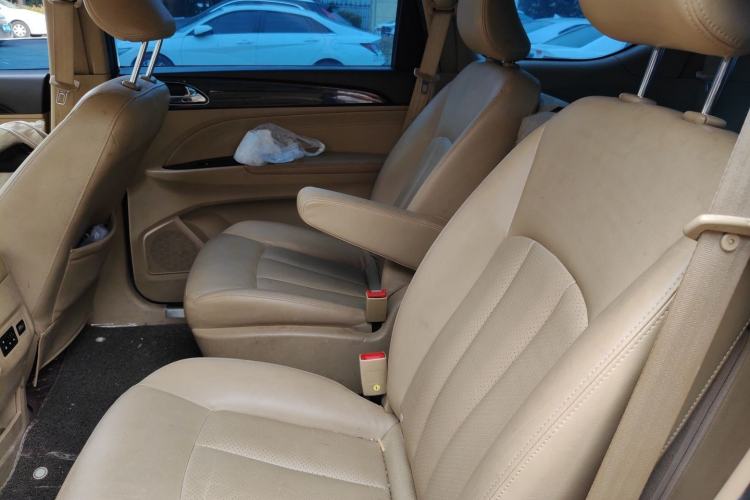Used Baojun 730 2016 1.5L Manual Comfort Version 7 Seats China V Emission Standard Left Rear Seat