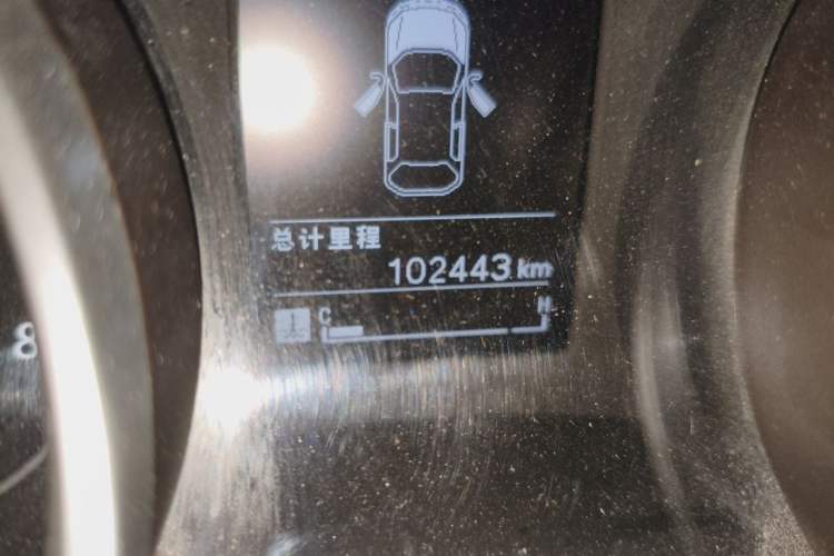 Used Baojun 730 2016 1.5L Manual Standard Version 7 Seats Odometer Close Up