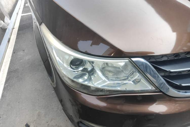 Used Baojun 730 2016 1.5L Manual Luxury Edition 7 Seats Right Front Headlight