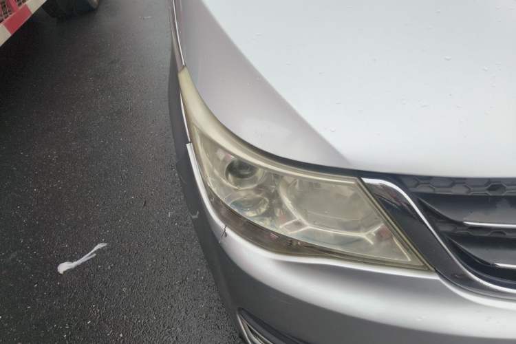 Used Baojun 730 2016 1.5L Manual Standard Version 7 Seats Right Front Headlight