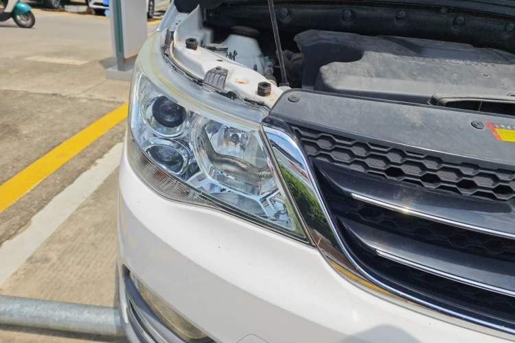 Used Baojun 730 2016 1.5L Manual Comfort Version 7 Seats China V Emission Standard Right Front Headlight