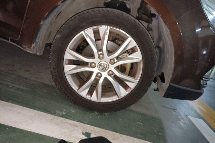 Used Baojun 730 2016 1.5L Manual Standard Version 7 Seats Right Front Wheel Hub